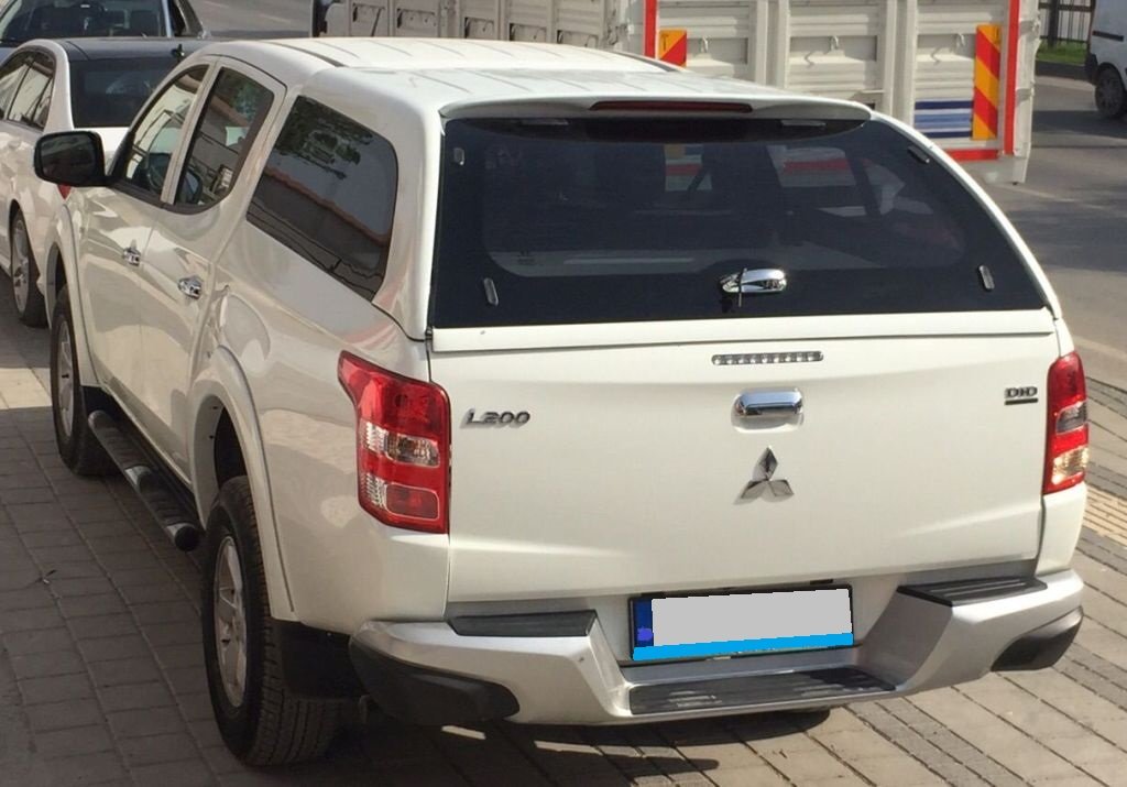 Nástavba hardtop M7 pro Mitsubishi L 200 DC 2015